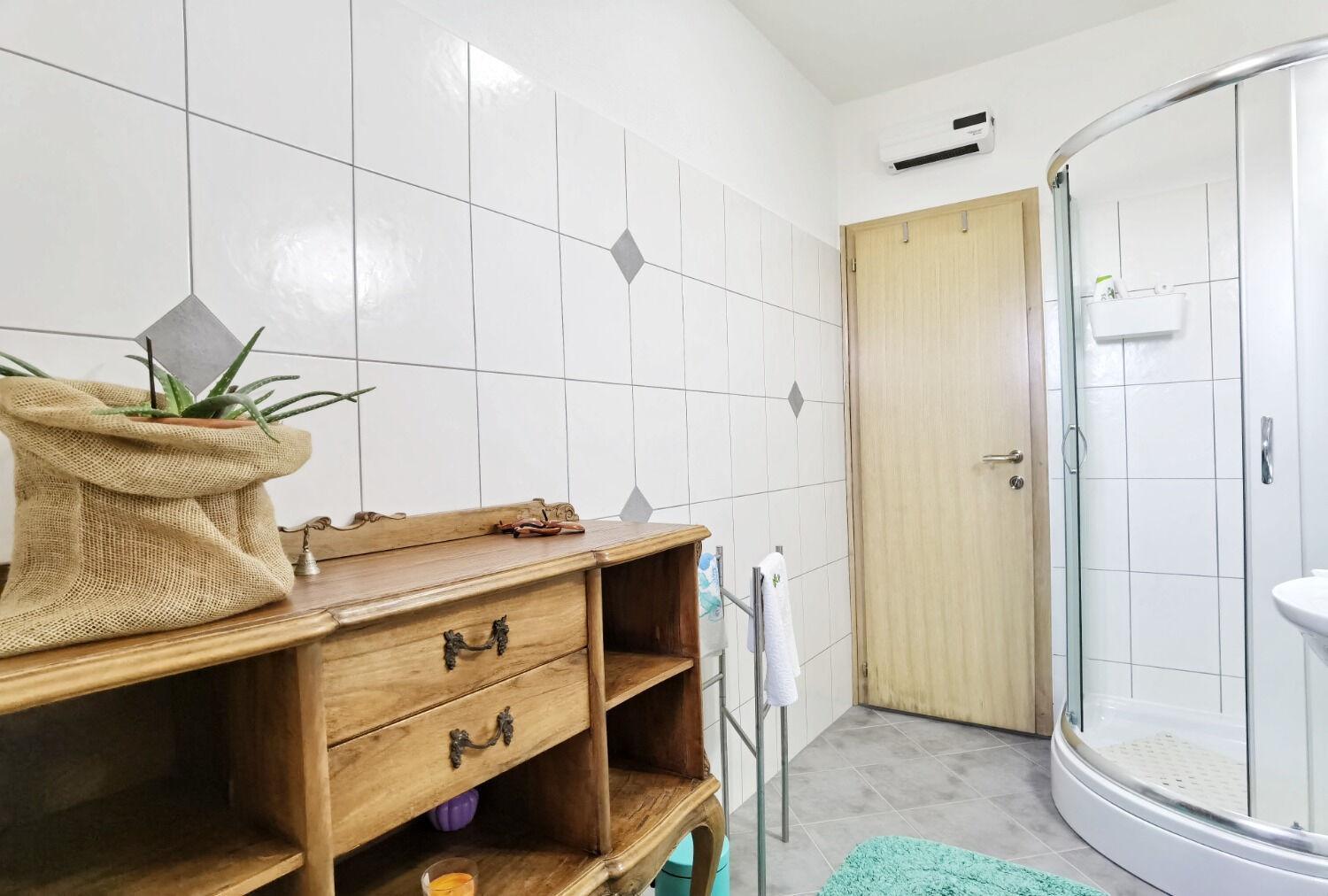 Apartments Adria - Seafront & Seaview Lukovo Sugarje Luaran gambar